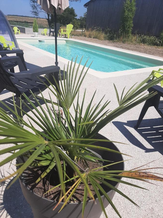 Dôme Idylle Hotel Bailly-le-Franc Exterior foto